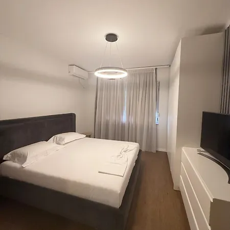 The Downtown Escape In The Heart Of *