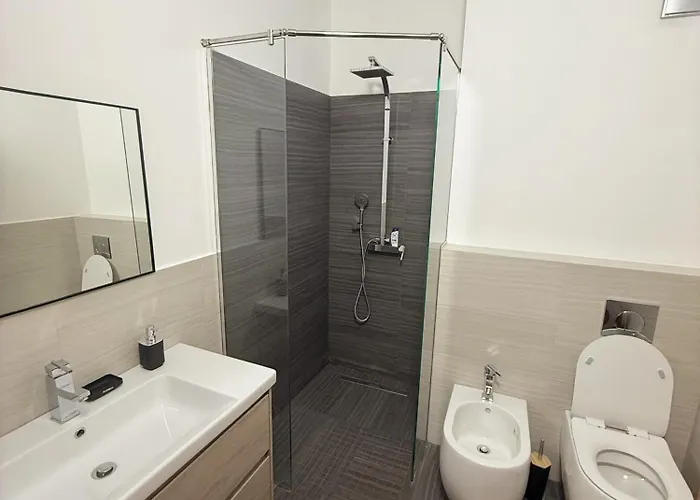 The Downtown Escape In The Heart Of Апартаменты Тирана